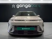 Usado Hyundai Kona 120 CV (88 kW) 2024 Gris / plata SUV