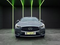 Usado Infiniti Q30 109 CV (80 kW) 2016 Gris / plata Utilitario