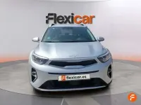 Usado Kia Stonic 101 CV (74 kW) 2024 Gris SUV