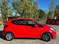 Usado Hyundai ix20 Comfort 115 CV (84 kW) 2013 Rojo Utilitario