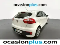 Usado Kia Rio 84 CV (61 kW) 2016 Blanco Utilitario