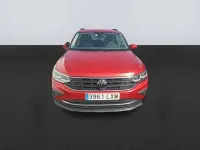 Usado VW Tiguan Life 150 CV (110 kW) 2022 Amarillo SUV