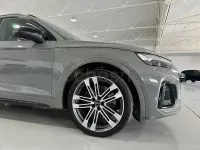Usado Audi Q5 Sportback Advanced 341 CV (250 kW) 2021 Gris / plata SUV