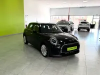 Usado Mini Cooper 136 CV (100 kW) 2023 Negro Utilitario