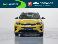 Usado Kia Stonic 84 CV (61 kW) 2018 Amarillo SUV