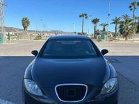 Usado Seat Leon Reference 105 CV (77 kW) 2006 Negro Utilitario