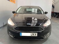 Usado Ford Focus Trend 125 CV (91 kW) 2017 Negro Berlina