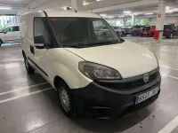 Usado Fiat Doblò 95 CV (69 kW) 2017 Blanco Monovolumen