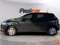 Usado Dacia Sandero Comfort 91 CV (66 kW) 2022 Negro Utilitario