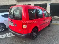 Usado VW Caddy Pro 75 CV (55 kW) 2013 Rojo Monovolumen