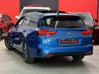 Usado Kia Ceed GT GT-Line 140 CV (102 kW) 2019 Azul Familiar