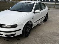 Usado Seat Leon Sport 110 CV (80 kW) 2000 Blanco Berlina