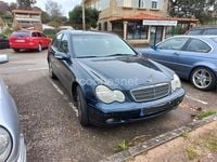 Usado Mercedes C200 Classic 102 CV (75 kW) 2001 Azul Berlina