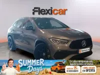 Usado Mercedes GLA200 163 CV (119 kW) 2020 Gris SUV