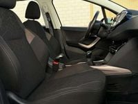 Usado Peugeot 2008 Active 99 CV (72 kW) 2015 Blanco SUV