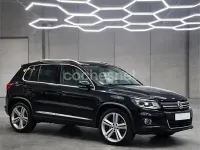 Usado VW Tiguan R-line 184 CV (135 kW) 2016 Negro SUV