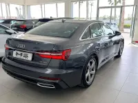 Usado Audi A6 Sport 204 CV (150 kW) 2022 Gris / plata Berlina