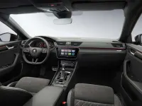 Usado Skoda Superb Style 150 CV (110 kW) 2022 Gris Familiar