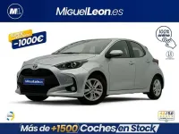 Usado Toyota Yaris Active 99 CV (72 kW) 2024 Gris Utilitario