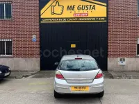 Usado Opel Astra Cosmo 100 CV (73 kW) 2004 Gris / plata Berlina