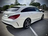 Usado Mercedes CLA180 Shooting Brake AMG line 122 CV (89 kW) 2017 Blanco Familiar