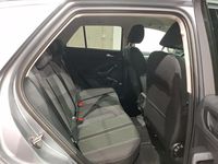 Usado VW T-Roc 150 CV (110 kW) 2025 Plata pirita metalizado SUV