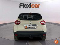 Usado Renault Captur Intens 120 HP (88 kW) 2016 Bege SUV