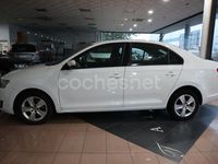 Usado Skoda Rapid Active 116 CV (85 kW) 2018 Blanco Berlina