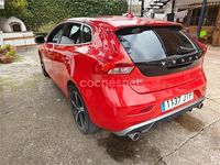 Usado Volvo V40 R-Design Momentum 120 CV (88 kW) 2016 Rojo Berlina