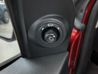 Usado Ford Ka Plus Ultimate 86 CV (63 kW) 2017 Granate Utilitario