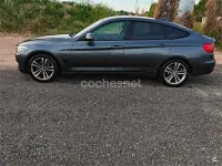 Käytetty BMW 330 258 HP (189 kW) 2017 Harmaa Sedan
