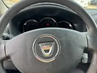 Usado Dacia Sandero Lauréate 75 CV (55 kW) 2016 Blanco Berlina