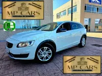Usado Volvo V60 CC Kinetic 150 CV (110 kW) 2017 Blanco Familiar
