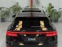 Usado Audi Q8 Advanced Plus 600 CV (441 kW) 2020 Negro SUV