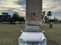 Usado Mercedes C220 143 CV (105 kW) 2003 Gris / plata Berlina