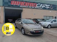 Usado Renault Mégane Dynamique 105 CV (77 kW) 2010 Beige Berlina