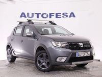 Usado Dacia Sandero Stepway 90 CV (66 kW) 2017 Gris Utilitario