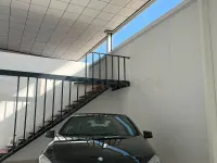 Usado Mercedes A180 AMG line 109 CV (80 kW) 2014 Negro Utilitario