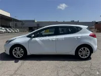 Usado Kia Ceed 100 CV (73 kW) 2013 Blanco Utilitario