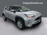 Usado Toyota Yaris Cross Business Edition 116 CV (85 kW) 2025 Plateado SUV
