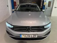 Usado VW Passat Business 122 CV (89 kW) 2022 Gris / plata Familiar