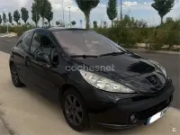 Usado Peugeot 207 90 CV (66 kW) 2007 Negro Berlina