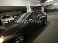 Usado Seat Leon Style 110 CV (80 kW) 2017 Granate Berlina