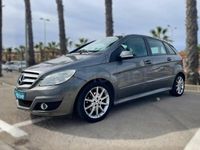 Usado Mercedes B180 109 CV (80 kW) 2009 Gris / plata Monovolumen