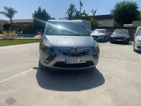 Usado Opel Zafira Tourer Selective 130 CV (95 kW) 2015 Gris / plata Monovolumen