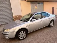 Usado Ford Mondeo Trend 115 CV (84 kW) 2006 Gris / plata Berlina