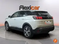 Usado Peugeot 3008 Active 130 CV (95 kW) 2021 Blanco SUV