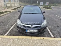 Usado Opel Astra GTC Sport 105 CV (77 kW) 2006 Negro Berlina