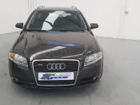 Usado Audi A4 Premium 140 CV (102 kW) 2006 Gris / plata Familiar