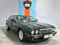 Usado Jaguar XJ 290 CV (213 kW) 2000 Verde Berlina